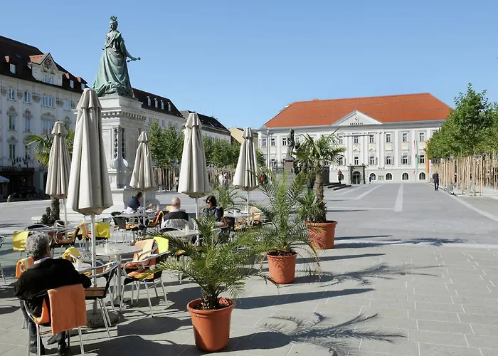 Detached Wooden In Carinthia Near The Simonhoehe Area